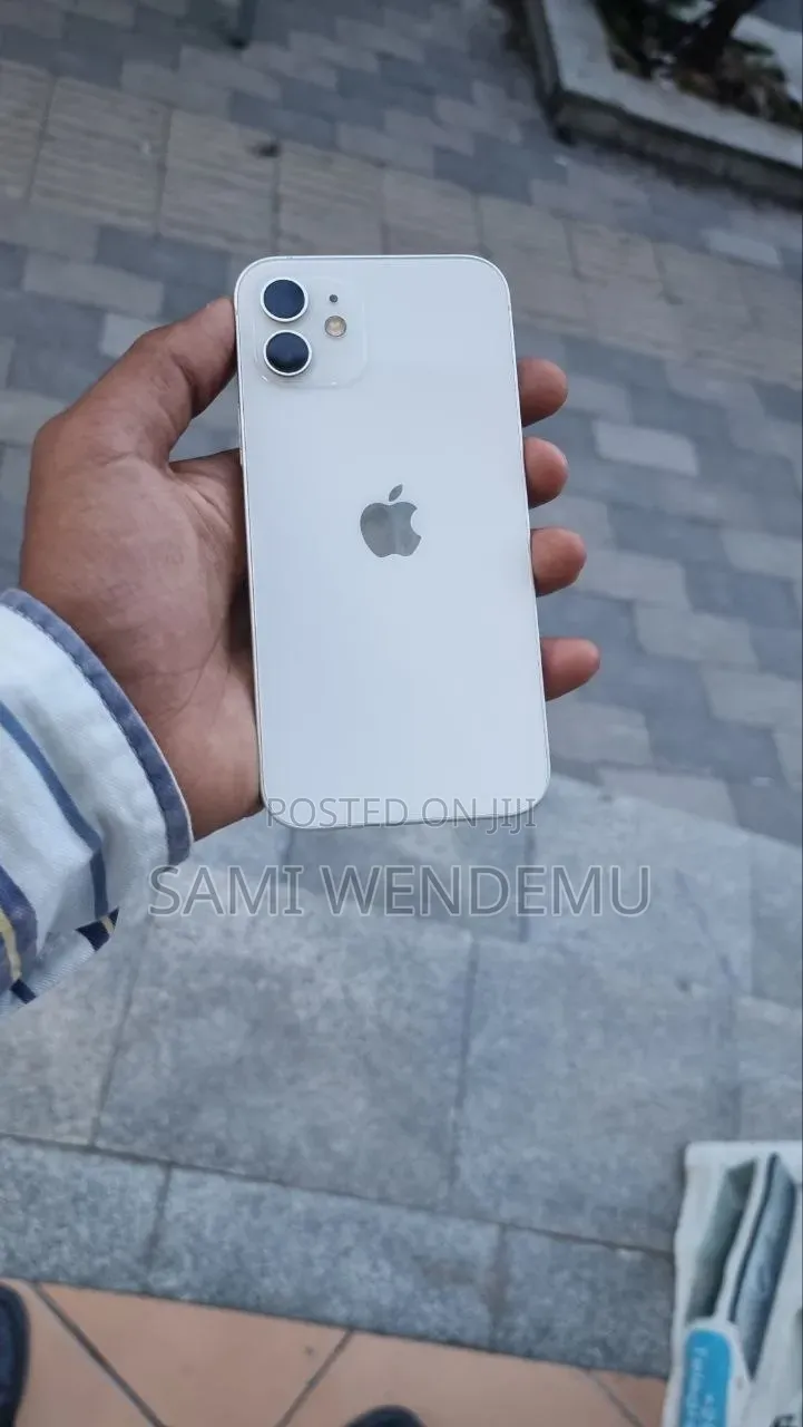 New Apple iPhone 12 64 GB White