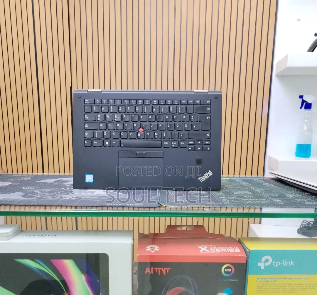 New Laptop Lenovo ThinkPad X1 Yoga 8GB Intel Core i5 SSD 512GB
