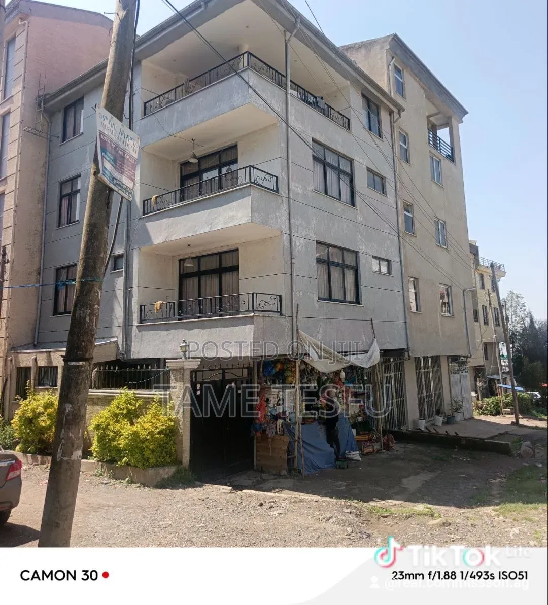 Furnished 5bdrm House in ጋርመንት, Bole for sale