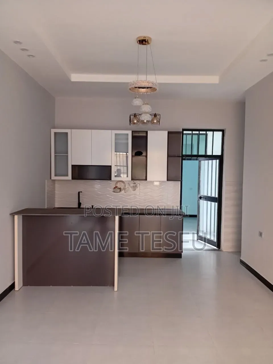 Furnished 5bdrm House in ጋርመንት, Bole for sale