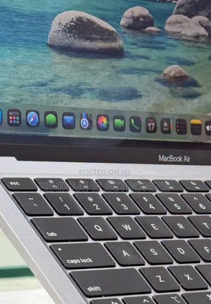 New Laptop Apple MacBook Air 2020 M1 8GB Apple M1 SSD 512GB