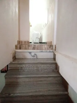 Furnished 5bdrm House in ጋርመንት, Bole for sale