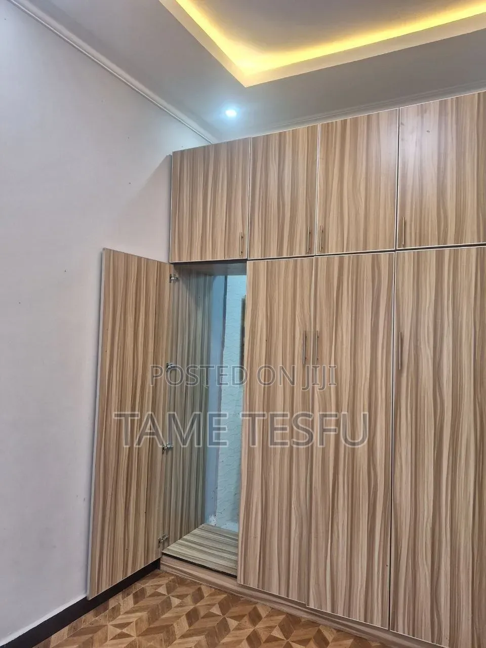 Furnished 5bdrm House in ጋርመንት, Bole for sale