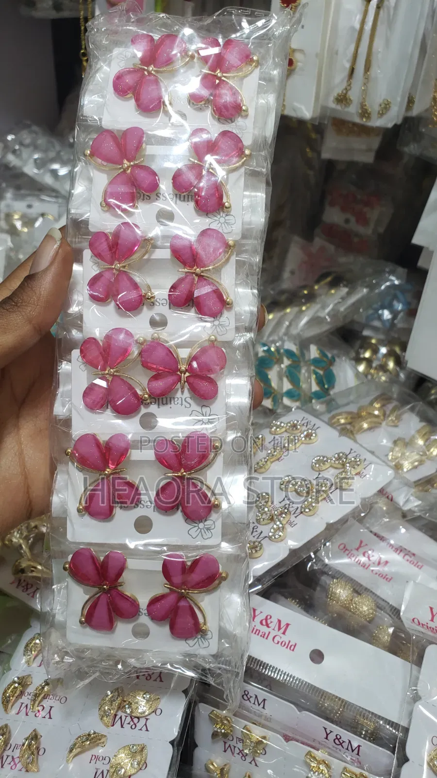 Stylish Women’s Earrings, Different Designs & Colors