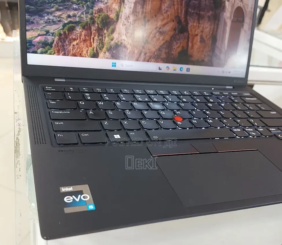 New Laptop Lenovo ThinkPad X1 Carbon 16GB Intel Core i5 SSD 512GB