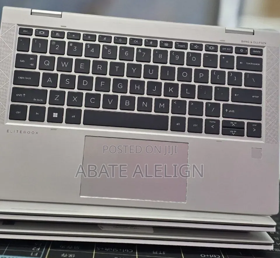 New Laptop HP EliteBook 830 G8 16GB Intel Core i7 SSD 512GB