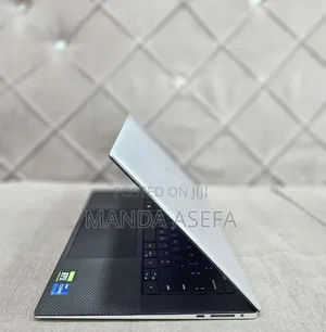 New Laptop Dell XPS 15 16GB Intel Core i7 SSD 512GB