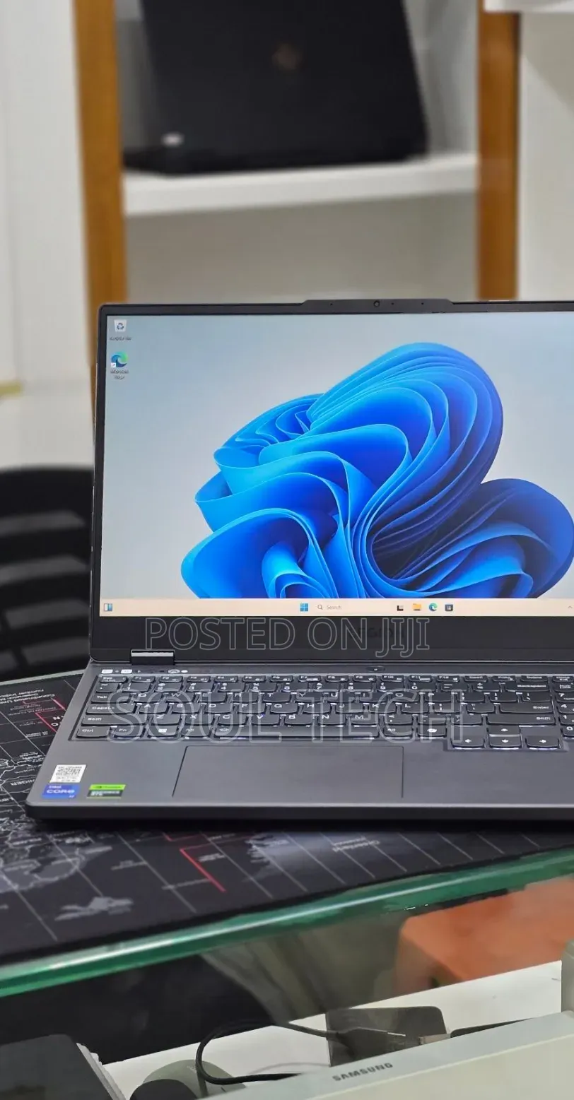 New Laptop Lenovo Legion 5 24GB Intel Core i7 SSD 1T