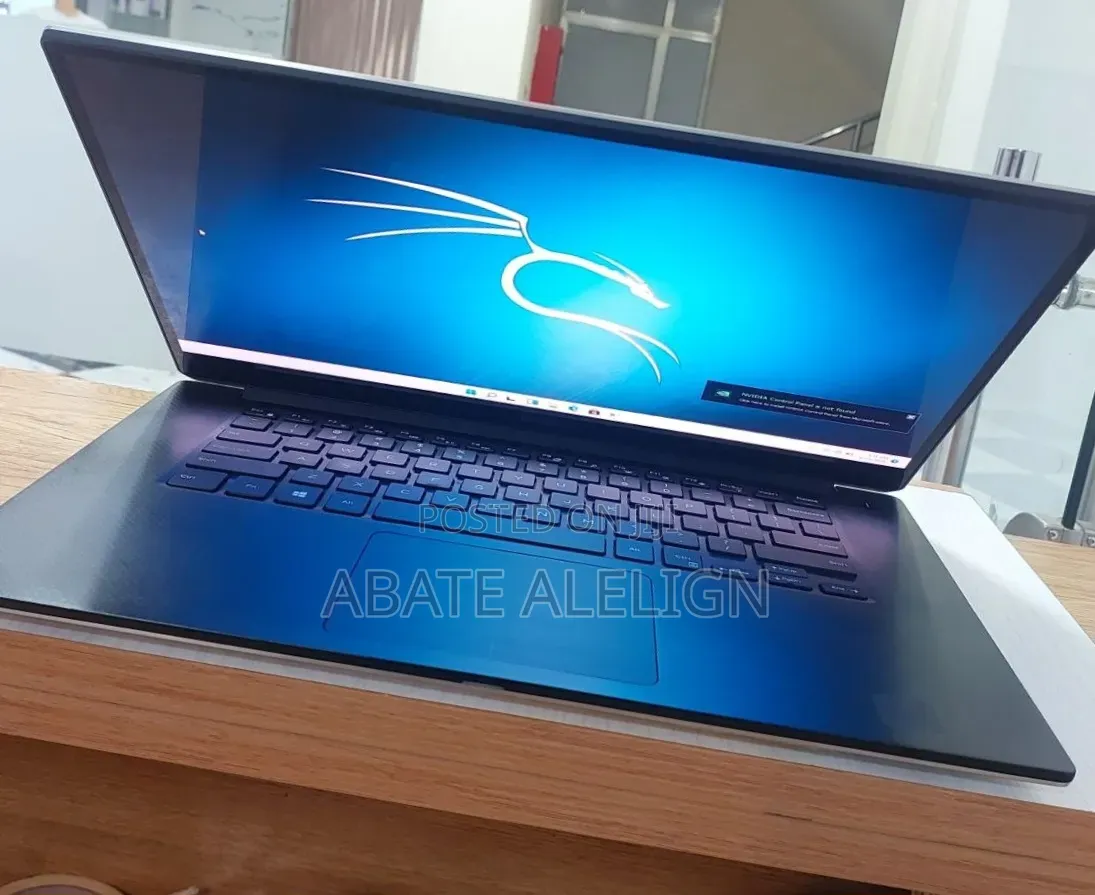 New Laptop Dell Precision 5540 16GB Intel Core i9 SSD 512GB