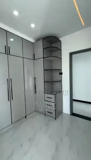 3bdrm Apartment in አስቼኳይ የሚከራዩ አፓርትመንት, Bole for rent