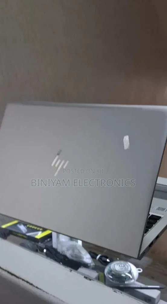 New Laptop HP EliteBook 640 G10 16GB Intel Core i7 SSD 512GB