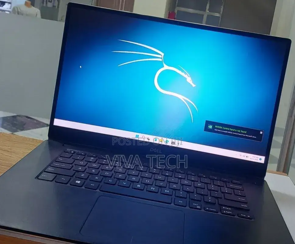 New Laptop Dell Precision 5550 16GB Intel Core i9 SSD 512GB