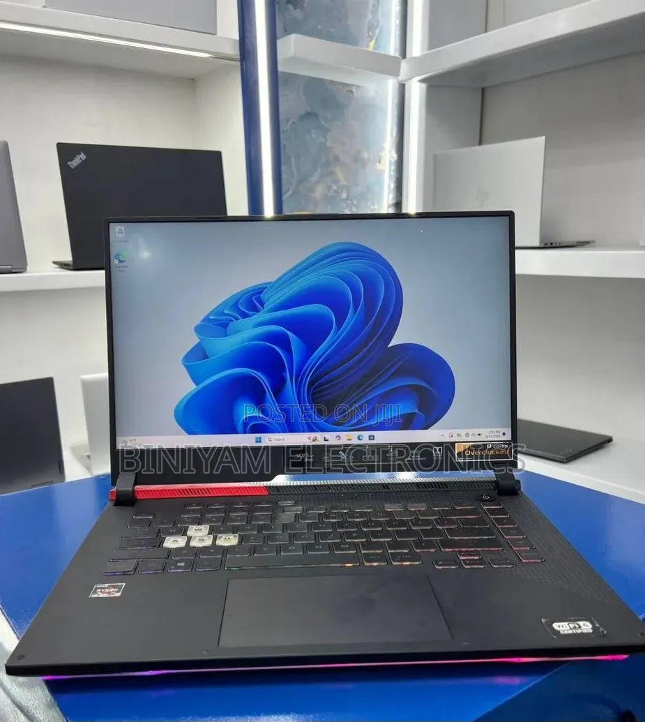 New Laptop Asus ROG Strix G15 16GB AMD Ryzen 9 SSD 512GB