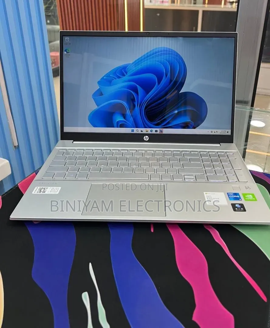 New Laptop HP Pavilion 15 16GB Intel Core i5 SSD 512GB