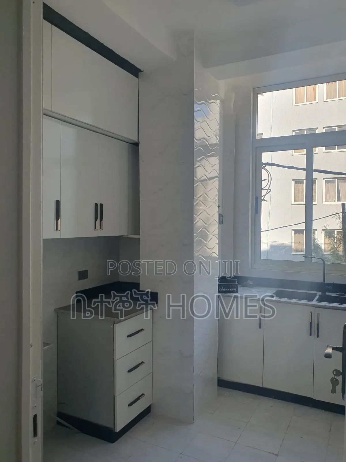 3bdrm Apartment in Nigat Real Estate, Nifas Silk-Lafto for sale
