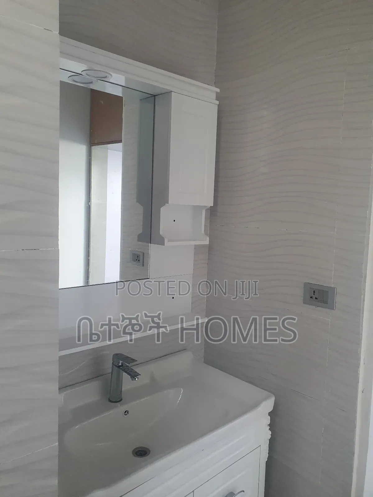 3bdrm Apartment in Nigat Real Estate, Nifas Silk-Lafto for sale