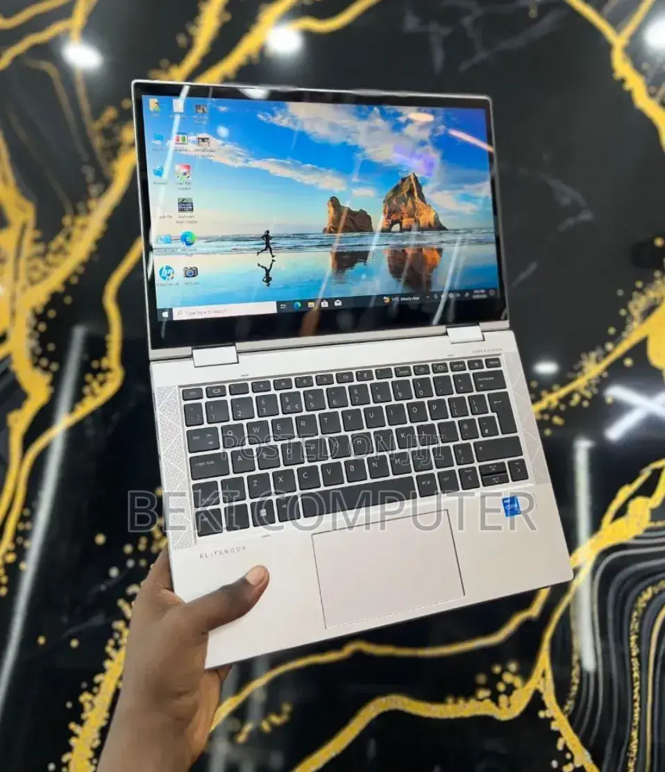 New Laptop HP EliteBook 830 G8 16GB Intel Core i5 SSD 512GB