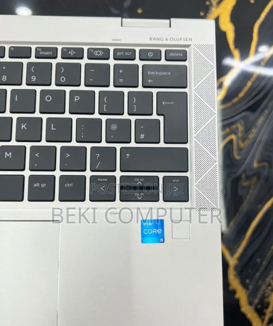 New Laptop HP EliteBook 830 G8 16GB Intel Core i5 SSD 512GB
