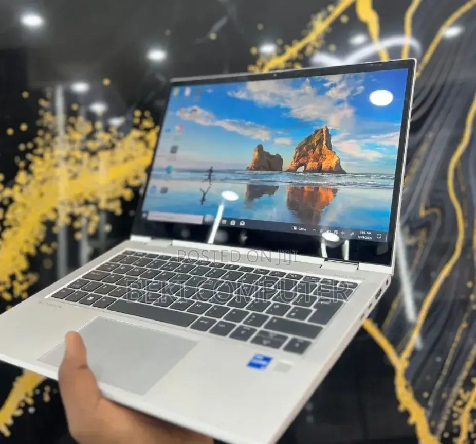 New Laptop HP EliteBook 830 G8 16GB Intel Core i5 SSD 512GB