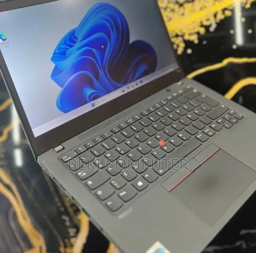 New Laptop Lenovo ThinkPad T14s Gen 2 16GB Intel Core i7 SSD 512GB