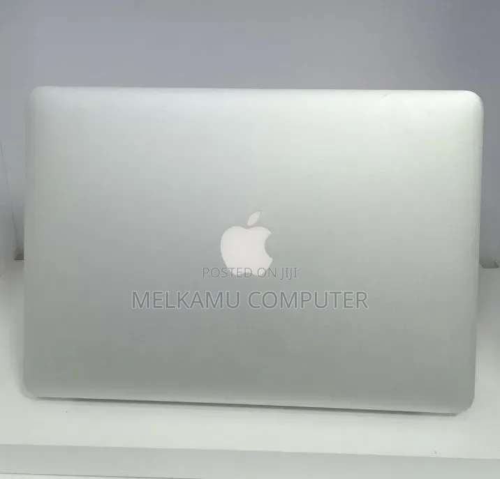 New Laptop Apple MacBook Air 2017 8GB Intel Core i5 SSD 128GB