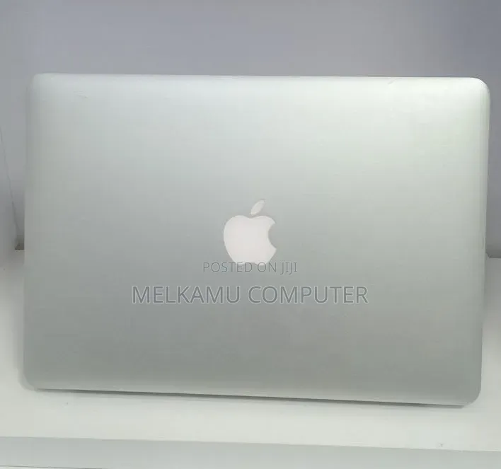 New Laptop Apple MacBook Air 2017 8GB Intel Core i5 SSD 128GB