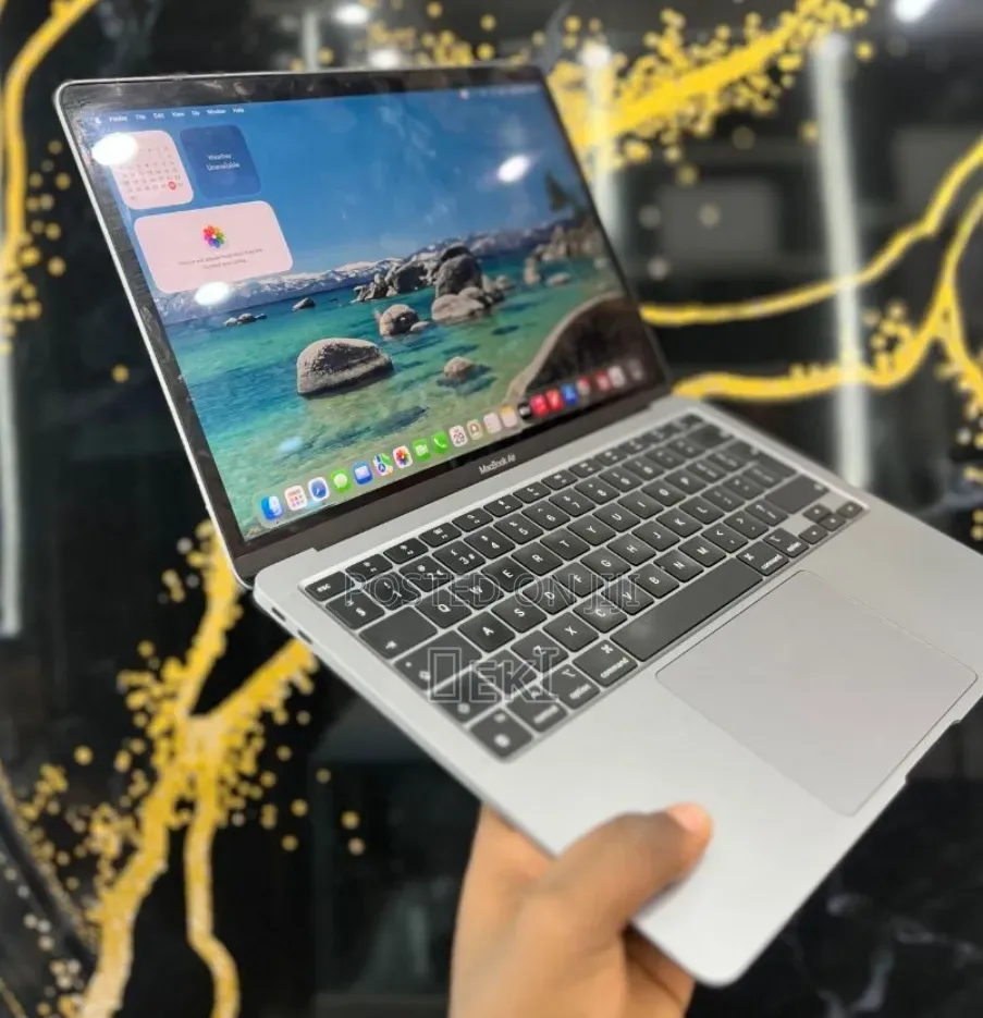New Laptop Apple MacBook Air 2020 M1 16GB Apple M1 SSD 256GB
