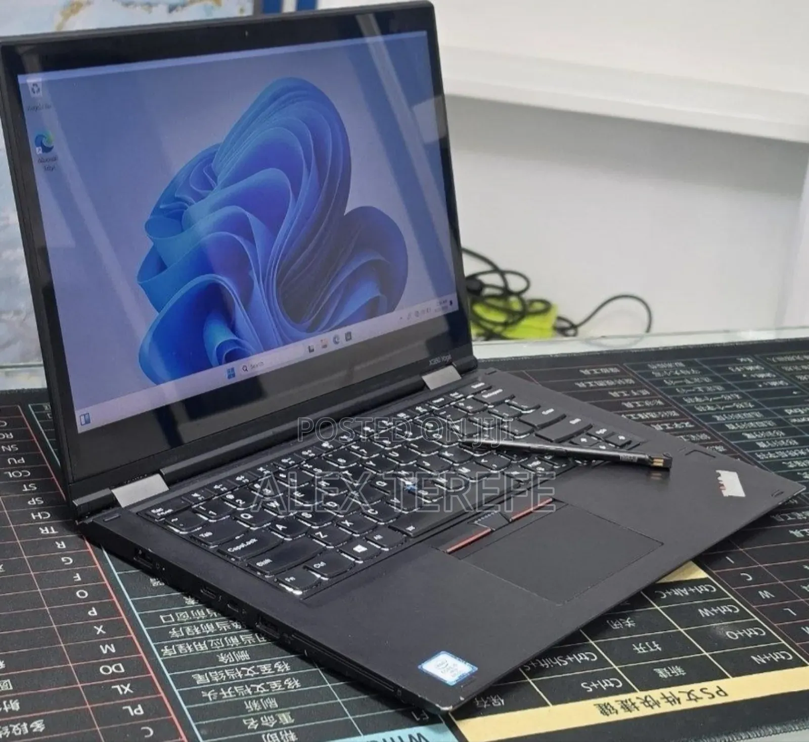 New Laptop Lenovo ThinkPad X390 Yoga 16GB Intel Core i5 SSD 256GB
