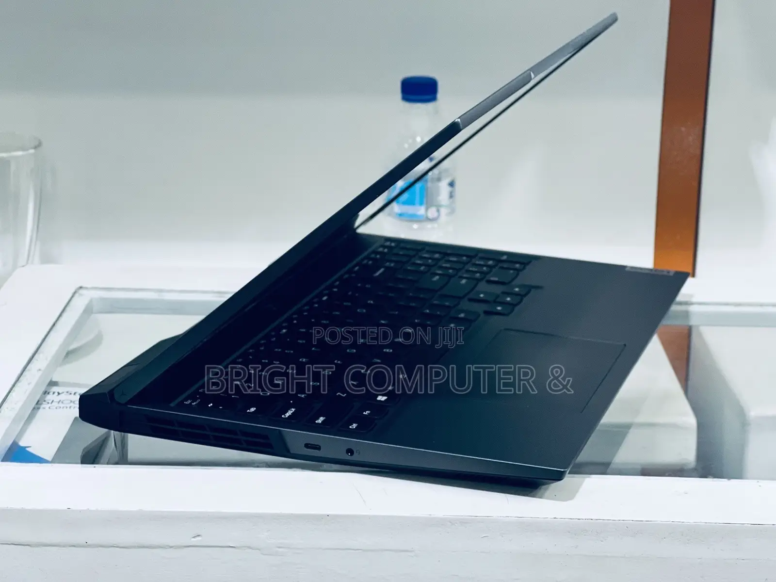 New Laptop Lenovo Legion 5 16GB AMD Ryzen 7 SSD 512GB