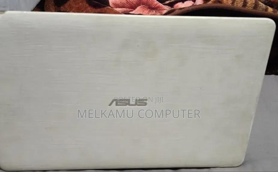 New Laptop Asus F70SL 12GB Intel Core i3 HDD 500GB