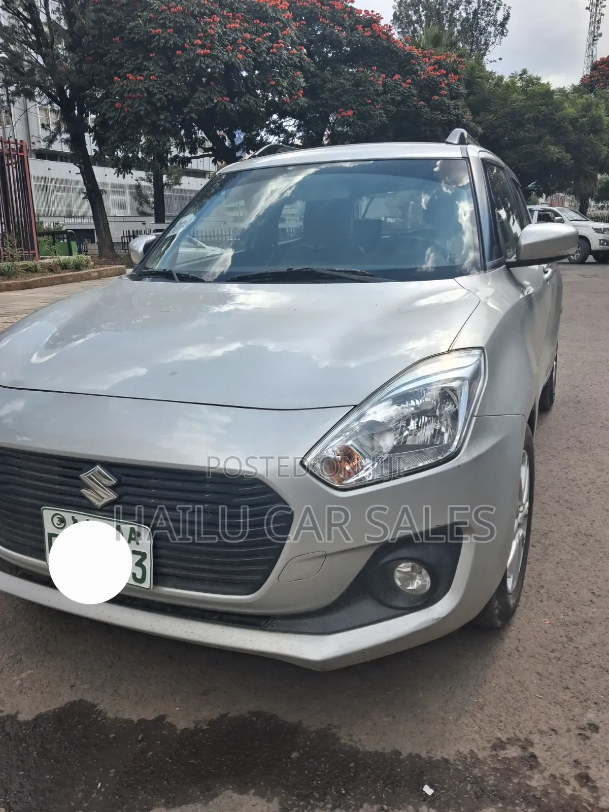 Suzuki Swift 2021 Silver