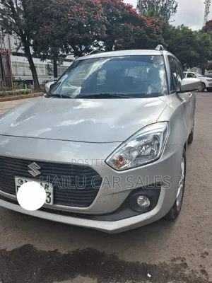 Suzuki Swift 2021 Silver