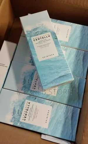 SKIN1004 Madagascar Centella Hyalu-Cica Water-Fit Sun Serum SPF50+
