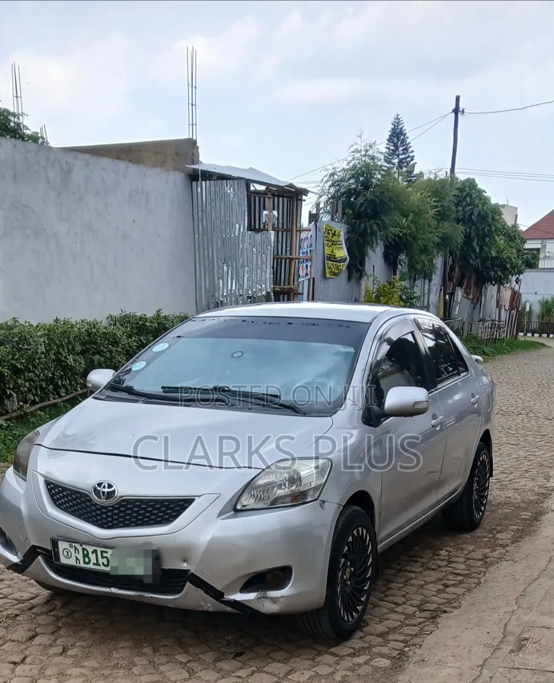 Toyota Belta 2010 Silver