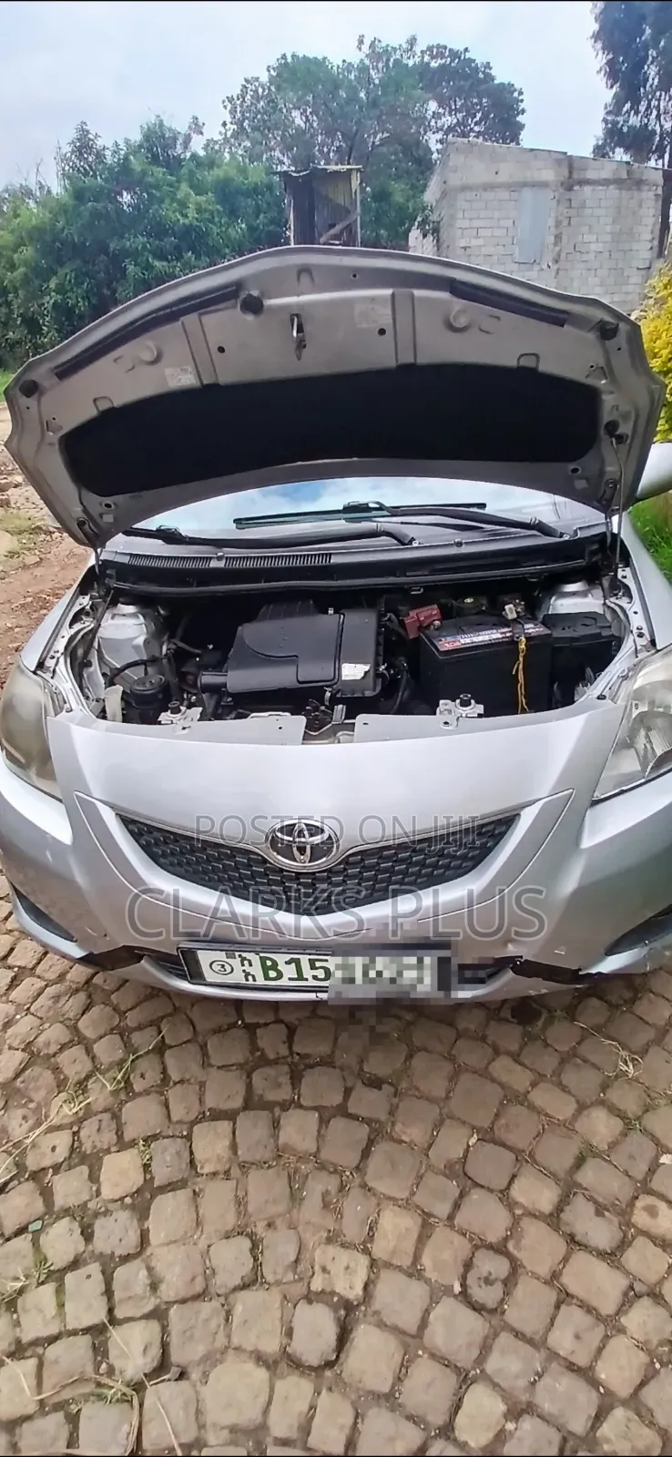 Toyota Belta 2010 Silver