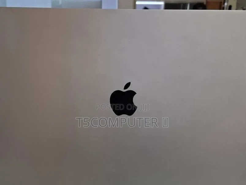 New Laptop Apple MacBook Pro 2021 M1 16GB Apple M1 Pro SSD 1T