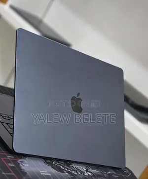 New Laptop Apple MacBook Air 2025 M4 16GB Apple M4 SSD 256GB