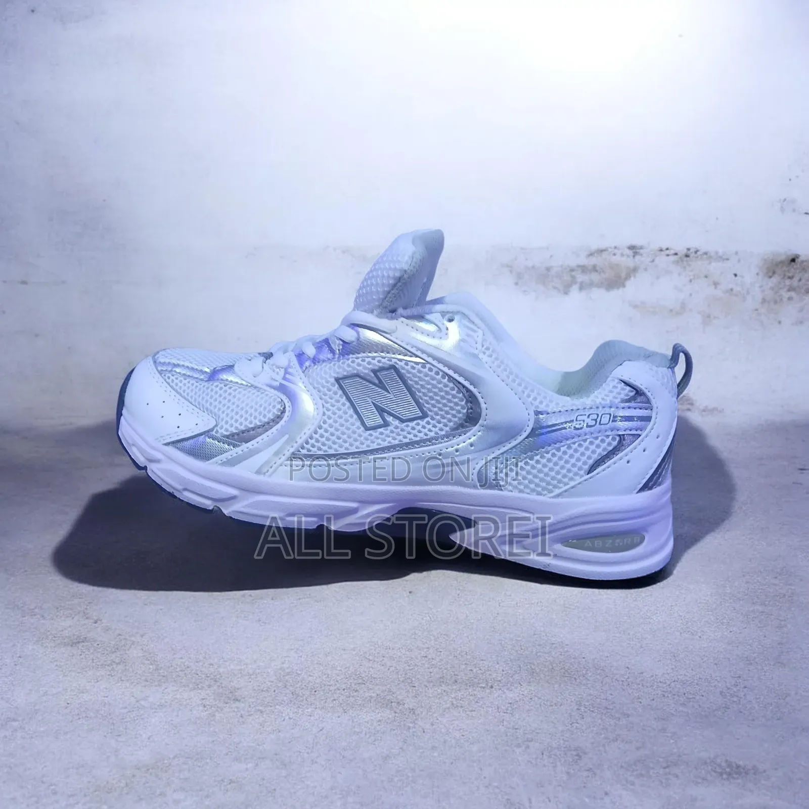 New Balance 530