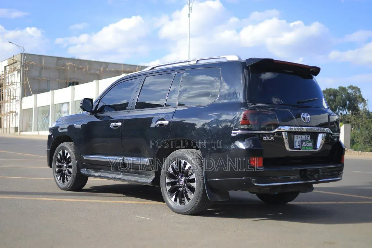New Toyota Land Cruiser 2015 Black