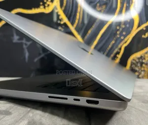 New Laptop Apple MacBook Pro 2021 M1 16GB Apple M1 SSD 512GB