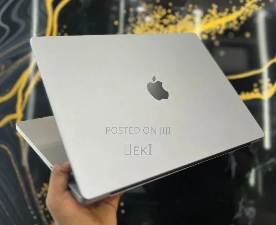 New Laptop Apple MacBook Pro 2021 M1 32GB Apple M1 SSD 512GB