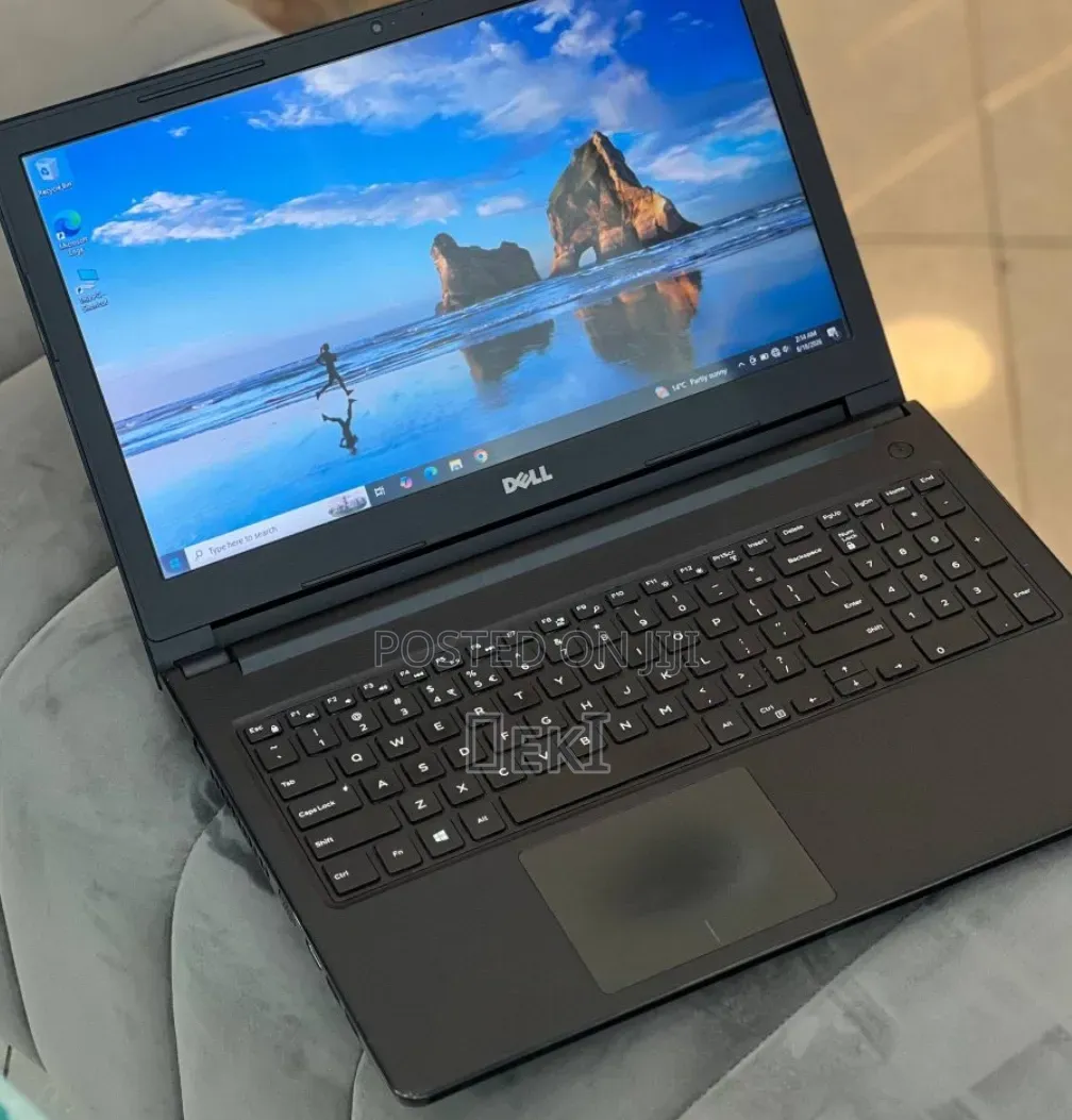 Laptop Dell Vostro 15 3000 8GB Intel Core i5 HDD 500GB