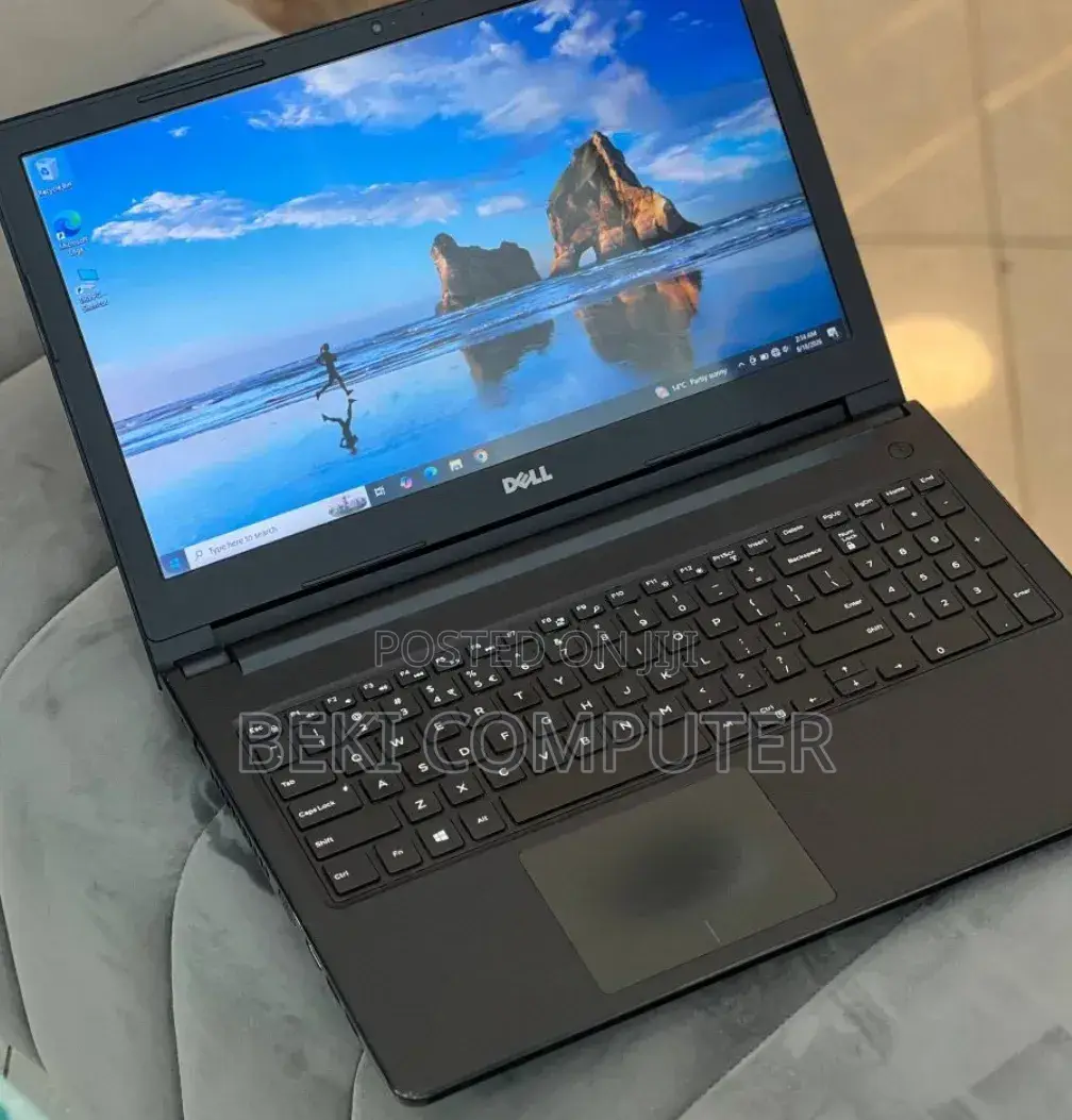 Laptop Dell Vostro 15 3000 8GB Intel Core i5 HDD 500GB