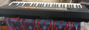 Yamaha Keyboard PSR F50