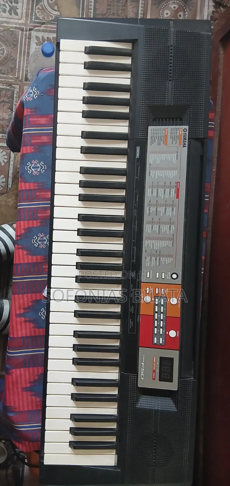 Yamaha Keyboard PSR F50
