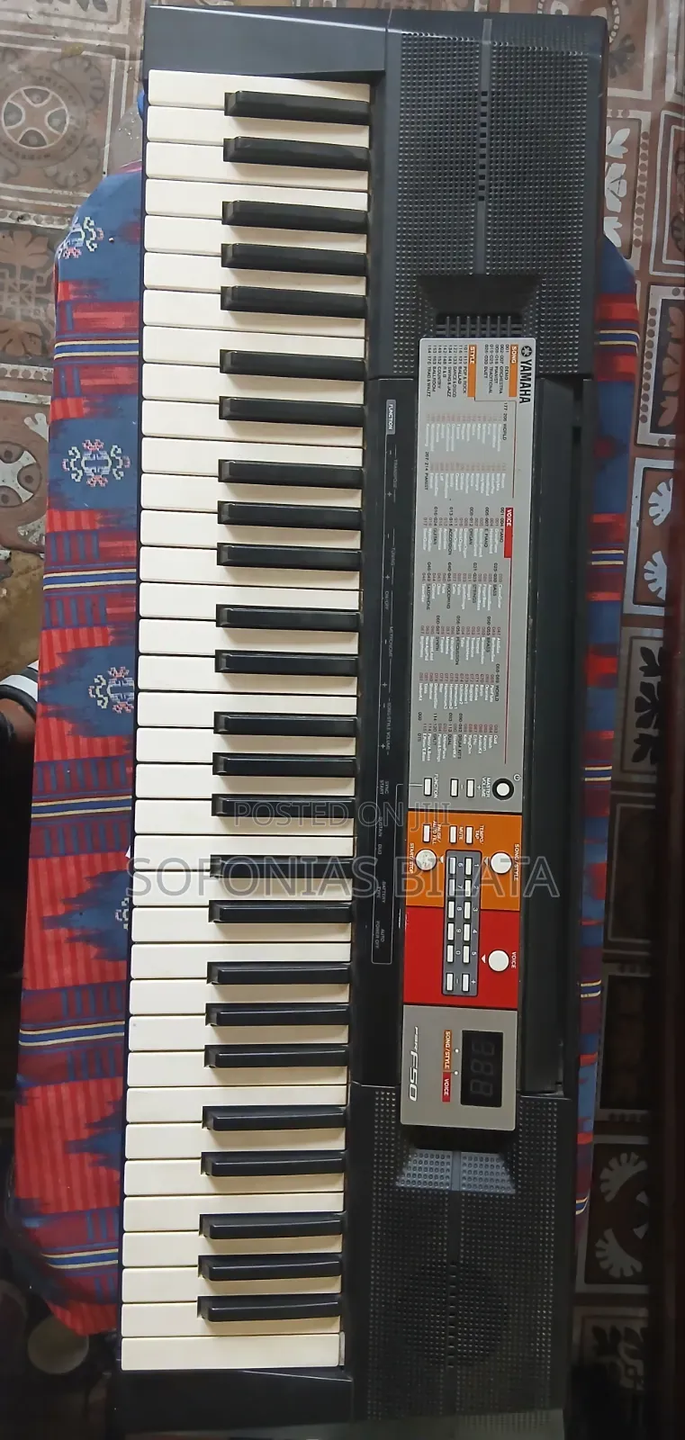 Yamaha Keyboard PSR F50