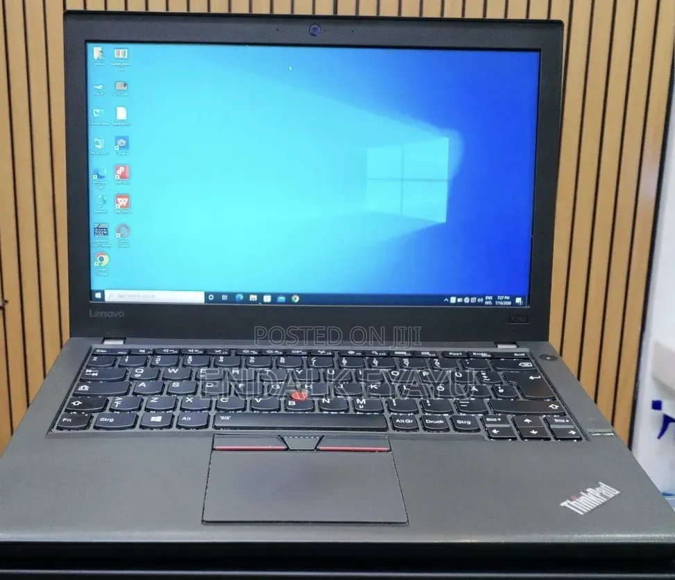 New Laptop Lenovo ThinkPad X260 8GB Intel Core i5 SSD 256GB