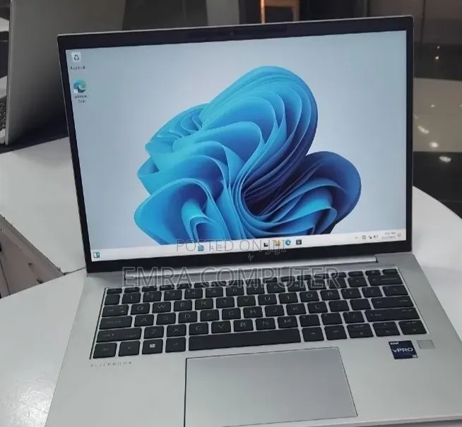 New Laptop HP EliteBook 840 10 16GB Intel Core i7 SSD 512GB