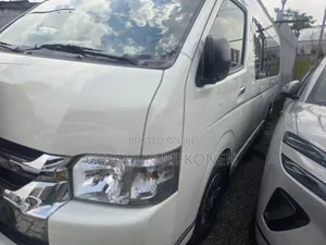 Car 2023 White