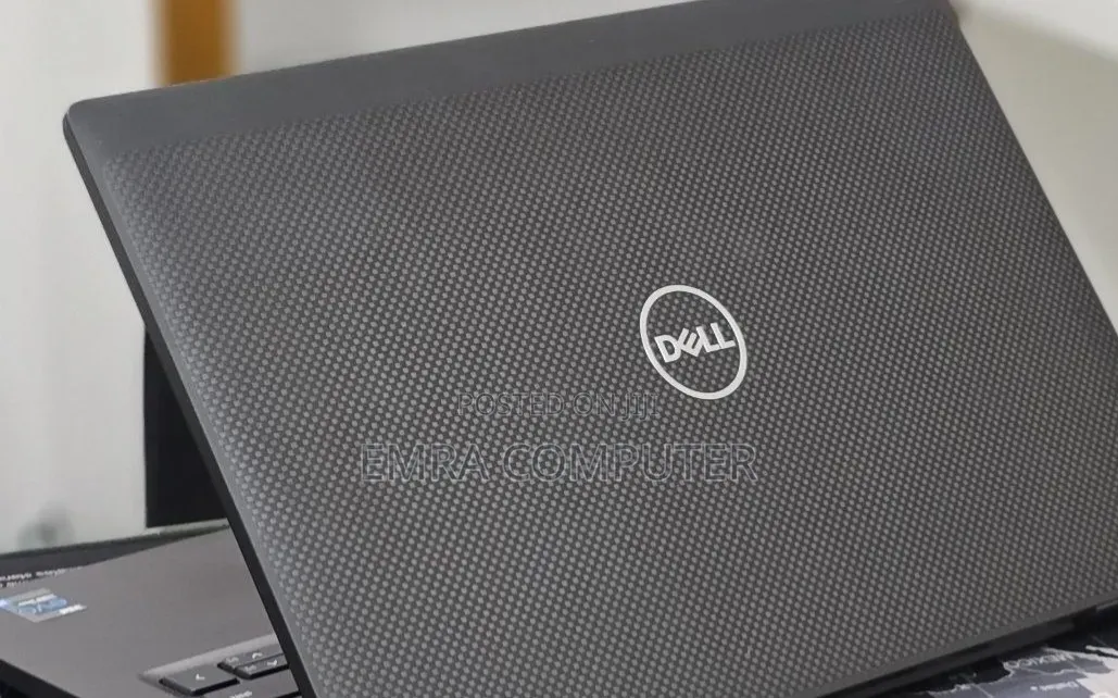 New Laptop Dell 16GB Intel Core i5 SSD 512GB